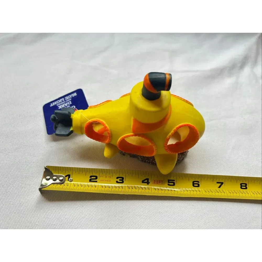Yellow Submarine Glow In The Dark Aquarium Decoration Fish Tank Decor New W Tags